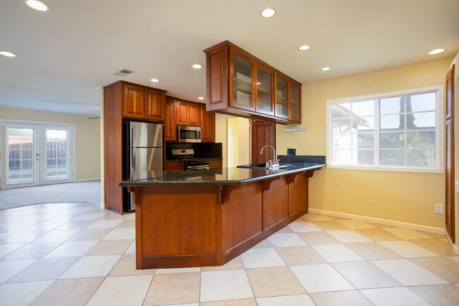 Photo - 9503 Medina Dr