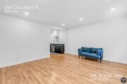 Photo - 246 Columbia Pl