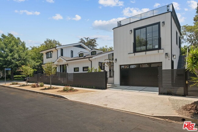 Photo - 12672 Stanwood Dr