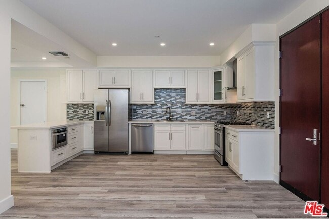 Photo - 1237 S Holt Ave Unit 204