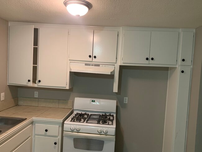 Photo - 220 N Hargrave St Unit 1