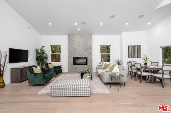 Photo - 4420 Calhoun Ave