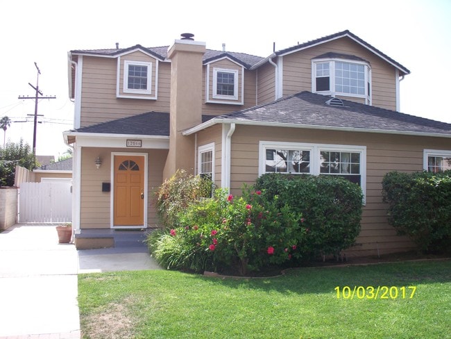 Photo - 12566 Woodbine St