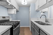 Photo - 533 E 11th St Unit 06