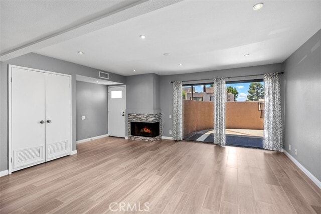 Photo - 25761 Le Parc Condo Unit 19