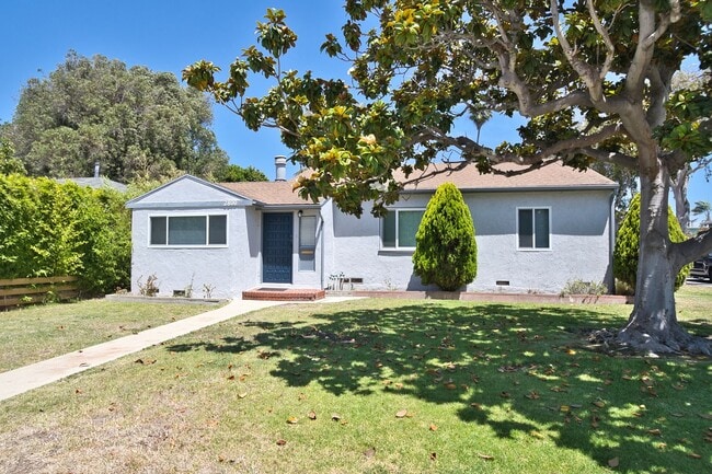 3 Bedroom Single Family Home - 3 Bedroom Single Family Home