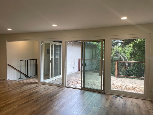 Photo - 2021 Anacapa St