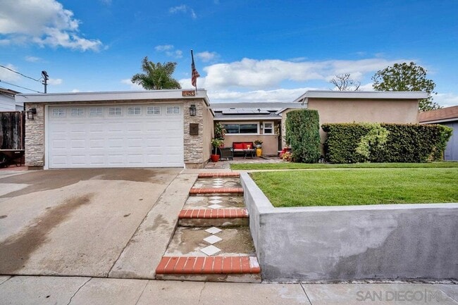 $5,700 - 5BR/2.5BA Single-Story Home in Pr... - $5,700 - 5BR/2.5BA Single-Story Home in Pr...