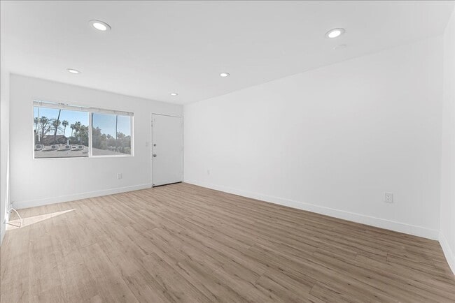 Photo - 376 N Ave 57 Unit 23