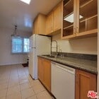 Photo - 304 S Reeves Dr Apartment Unit B