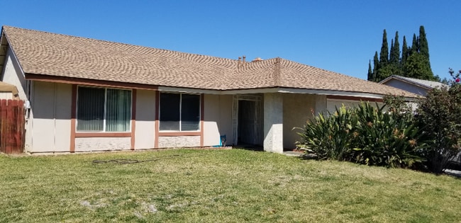 Photo - 11261 Cochran Ave House