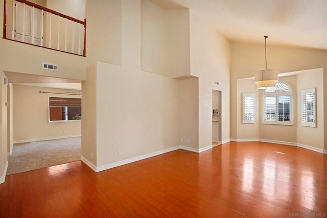 Building Photo - 4 Bed/2.5 Bath Home in Poway. Open Floor P...