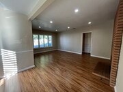 Photo - 13836 Cohasset St