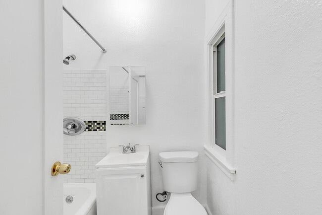 Photo - 6358 Yucca St