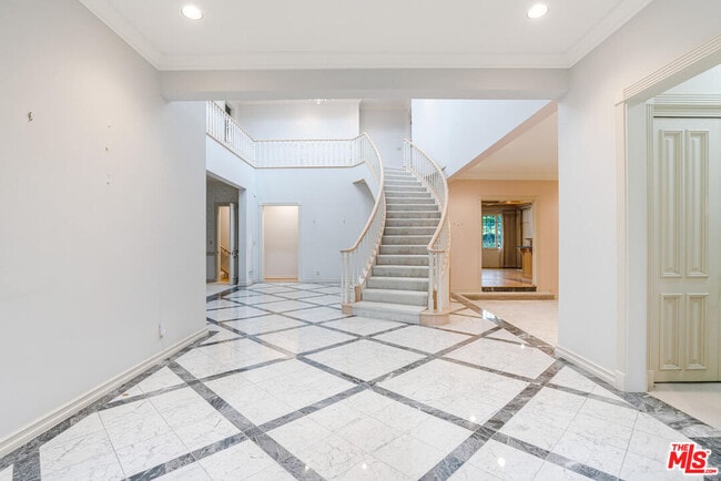 Photo - 604 N Linden Dr