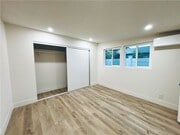 Photo - 1257 W 9th St House