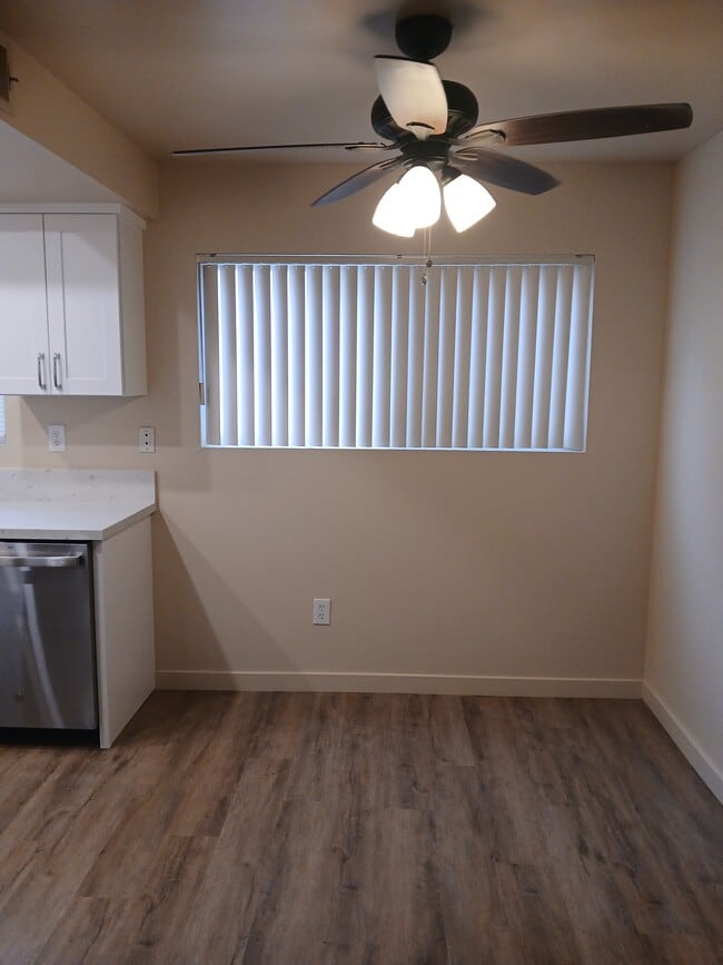 Dining Area - 2438 S Nadine St