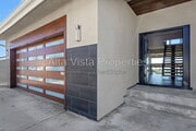Photo - 2383 La Marque St
