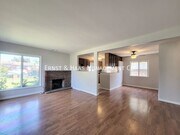 Photo - 3527 Pine Ave