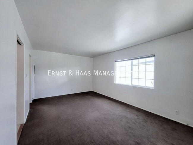 Photo - 6576 Falcon Ave