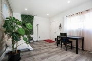 Photo - 1748 Opechee Way House