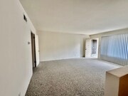 Photo - 220 S Doheny Dr