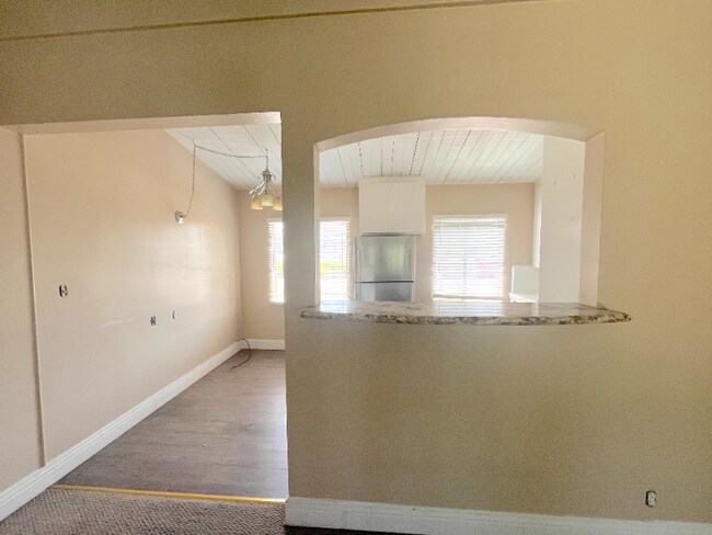 Photo - 850 S Rosemead Blvd Apartment Unit 12