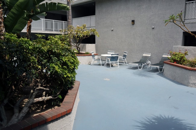 Photo - Bush Terrace