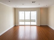 living room - 315 Cameron Pl Unit Cameron Gardens