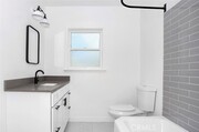 Photo - 522 E 5th St