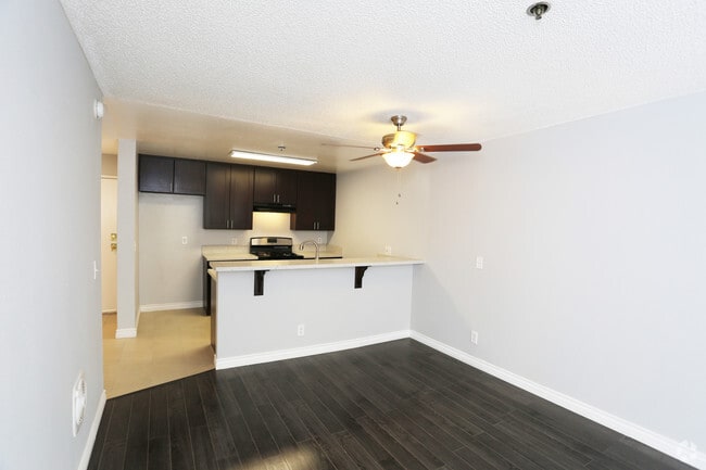 1BR, 1BA, Kitchen-A - Tuscani Villas