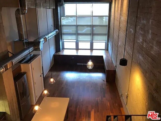 Photo - 530 S Hewitt St Unit 147