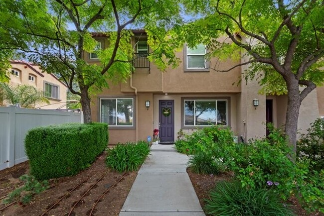 Beautiful 3 bedroom townhouse available fo... - Beautiful 3 bedroom townhouse available fo...