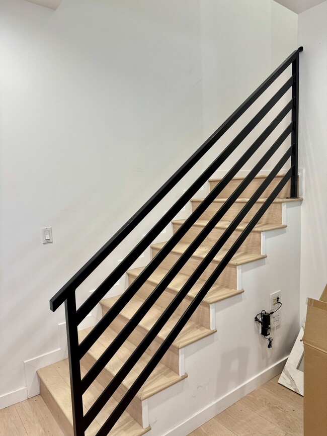 Photo - 2681 Pomeroy Ave