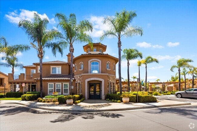 Building Photo - $3,456 - 2 Bed / 2 Bath Stunning Corner Un... Rental