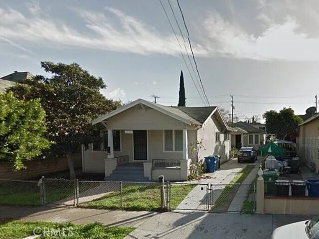 Building Photo - 1348 W 22nd St
