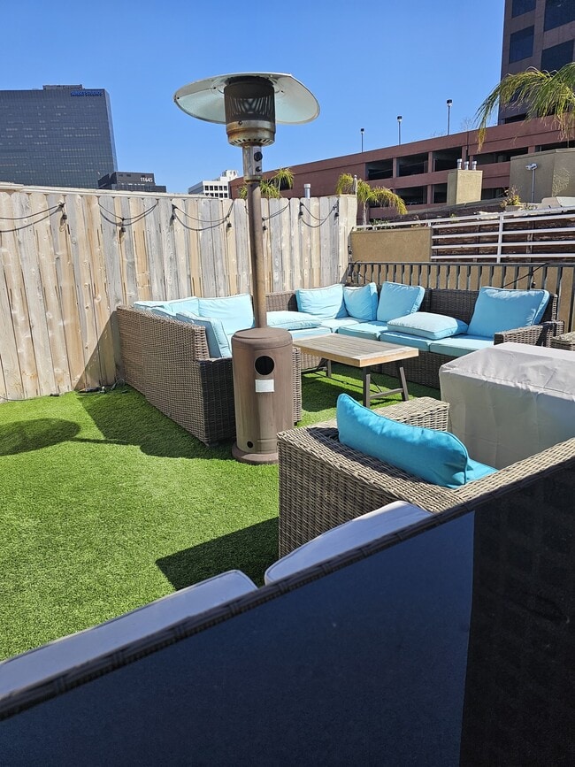 Sundeck on roof - 1150 Granville Ave