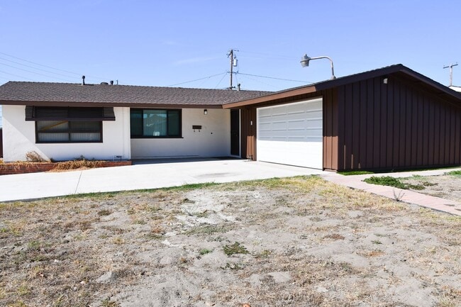 Photo - 6501 Tillamook Ave