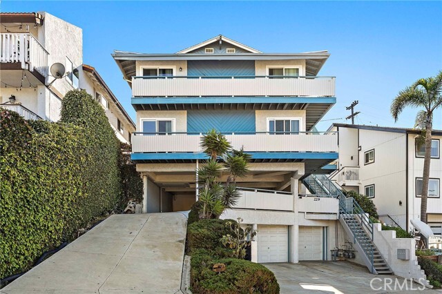 Building Photo - 229 W Escalones Unit D