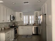 Photo - 122 Roycroft Ave