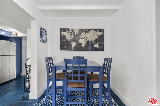 Photo - 11525 Moorpark St