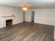 Unit 1B (2+1) - Los Feliz Arms Apartments