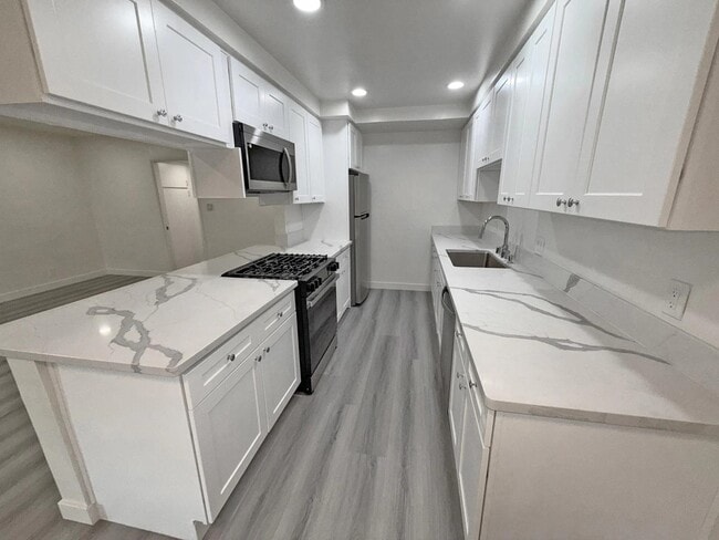 Photo - 10674 Holman Ave Unit 4