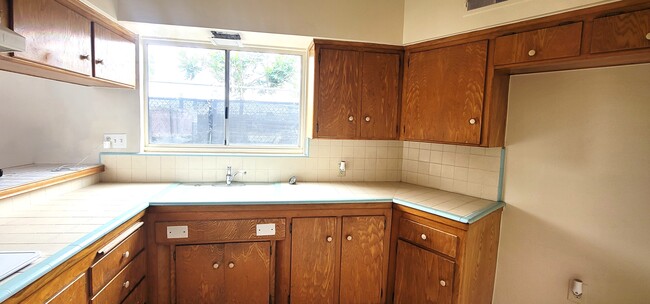 Photo - 218 W Carson St Unit House