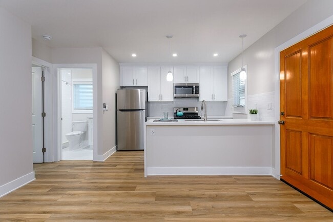 Photo - 1BR in Prime Pasadena - 92 Walk Score + Parking + Free Electricity for 1 Year Unit 156