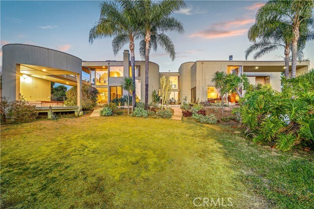 Photo - 3028 Overhill Dr