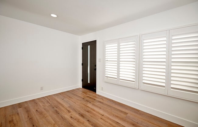 Photo - 728 Euclid St