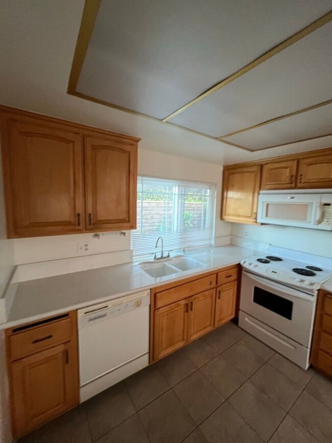 Photo - Beautiful 4 Bd Townhouse