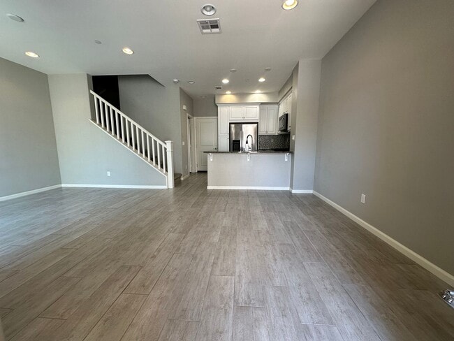 Building Photo - Upgraded 3 Bedroom Condo in South Temecula