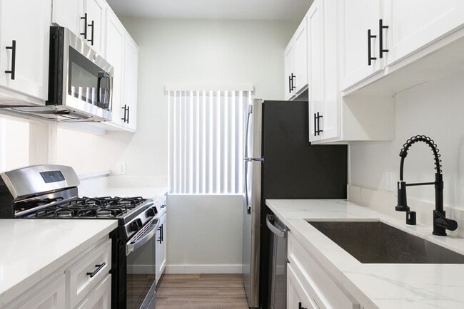 Photo - 1620 South Bentley Ave